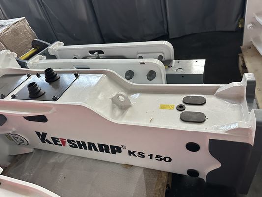 KS150 المكسّر الهيدروليكي من النوع الصامت لـ 7-14 طن حفرة معتمدة ISO